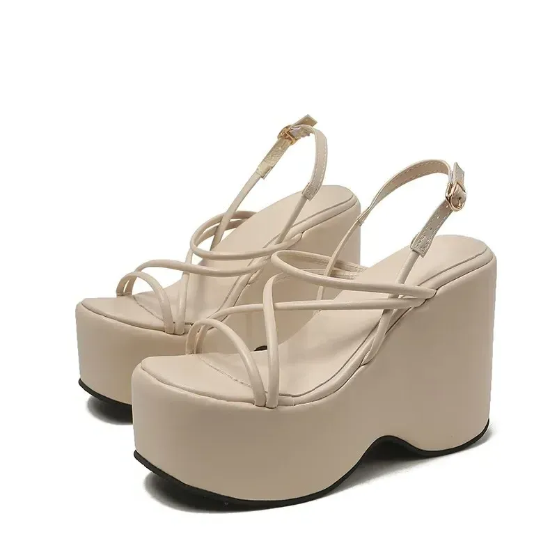 Cruela Sexy Platform Sandals