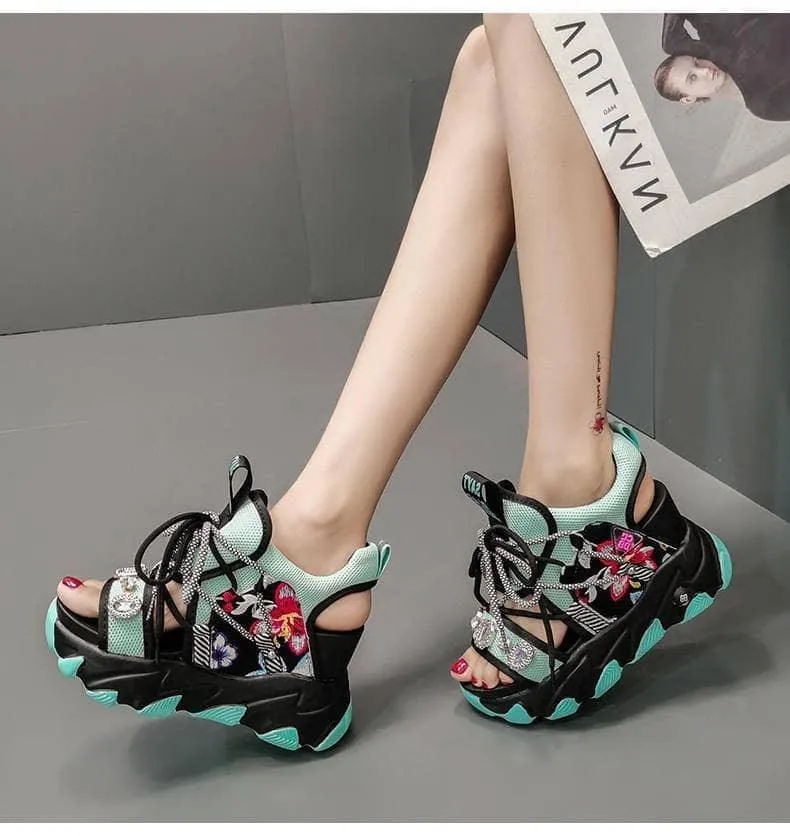 Gorus Platform Sandals