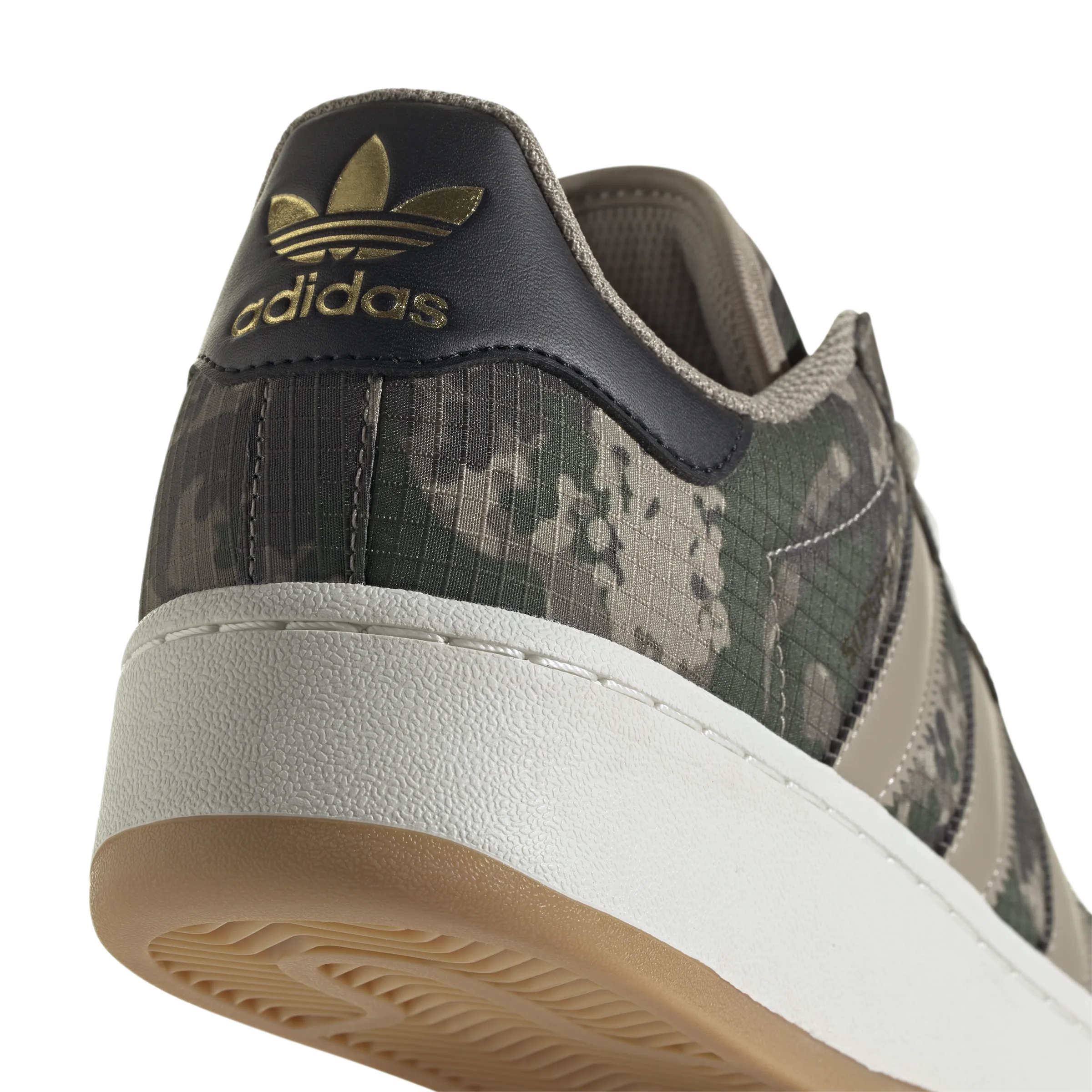 Superstar XLG 'Digi Camo Shadow'